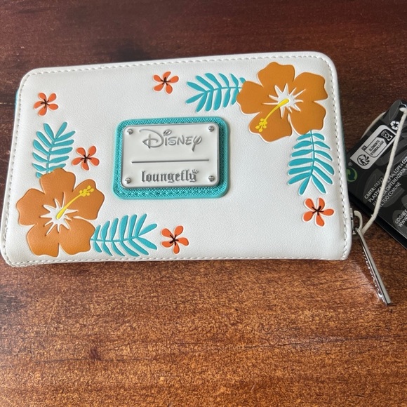 Loungefly Disney Lilo & Stitch Stained Glass Wallet - Picture 2 of 3